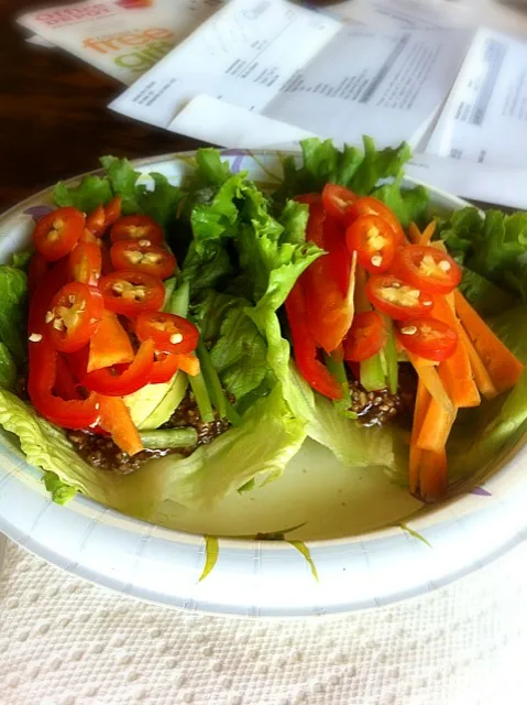 Snapdishの料理写真:Thai lettuce wraps with homemade walnut spread. Cleanse day #2|jessさん