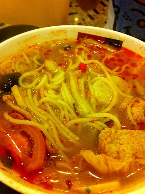 Tom Yam Noodles|Adrian Chiaさん