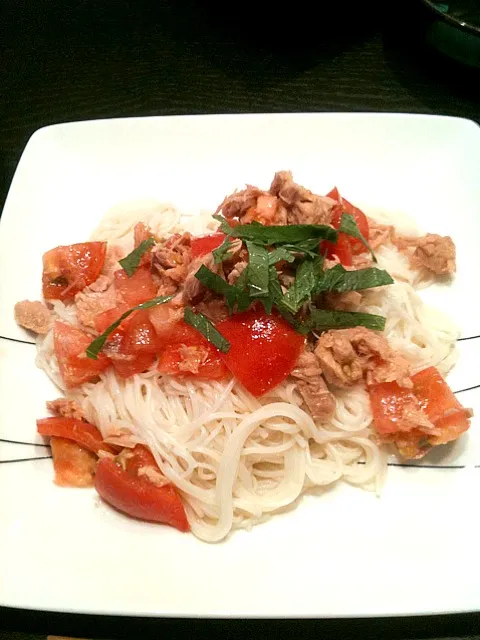 トマトとツナの創作そうめん♥|naacheさん