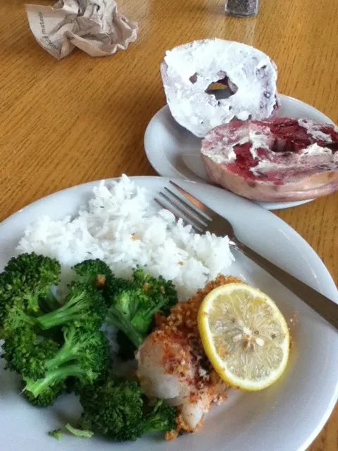 bagels and rice and broccoli an fish|connieさん