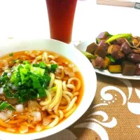 Snapdishの料理写真:うどん ズリとコンニャク野菜炒め|みかこさん