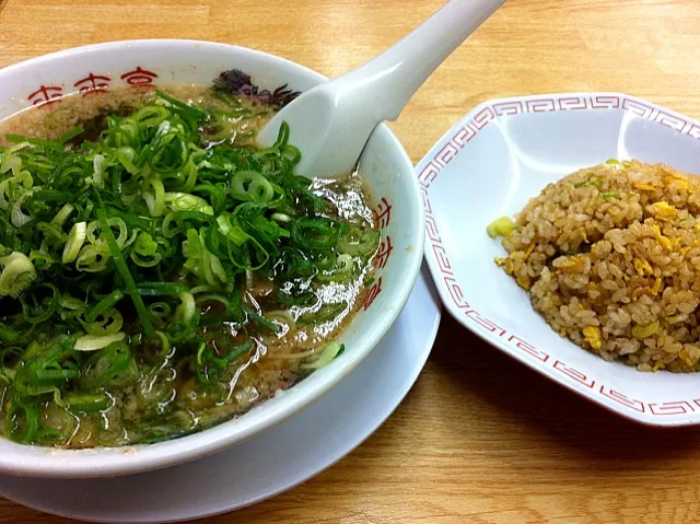 Snapdishの料理写真:ラーメン|はなみちさん