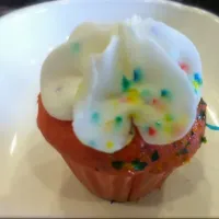 Champagne Cupcake|chuck slatenさん