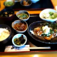 Snapdishの料理写真:揚げ出しチキンカツでランチ|あらきさとみさん