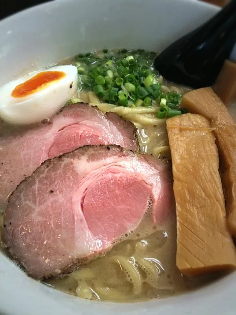 Snapdishの料理写真:こくまろ塩ラーメン|さくらさん