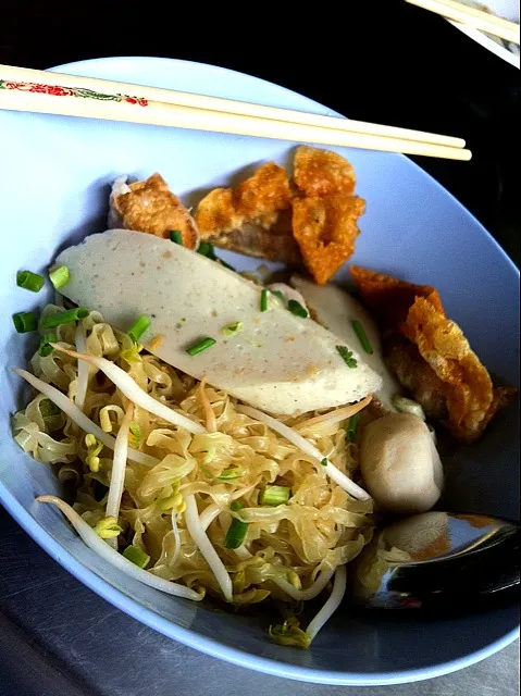 egg noodle fish ball|thanyathorn thammaさん