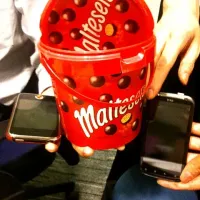 giant bucket of Maltesers|xyさん