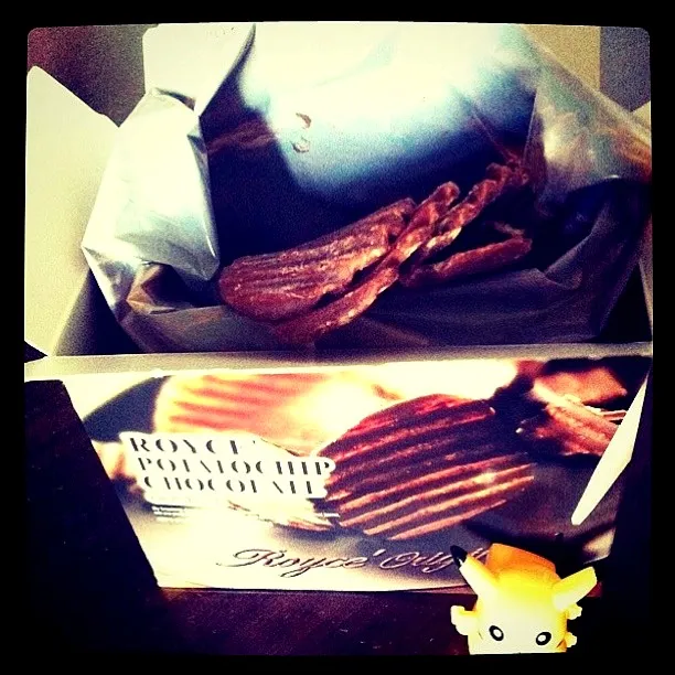 ROYCE, Potato chips chocolate from Hokkaido;)|Oshiro Yuiさん