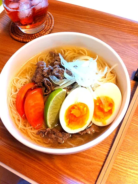 今日もそうめん消費。ベトナムフォー風にゅうめん。|Yumi Miyashitaさん