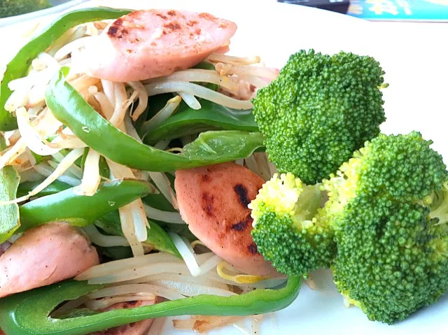 魚肉ソーセージと野菜の炒め物|ゆいさん