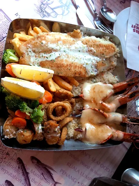 seafood platter for two|christymさん