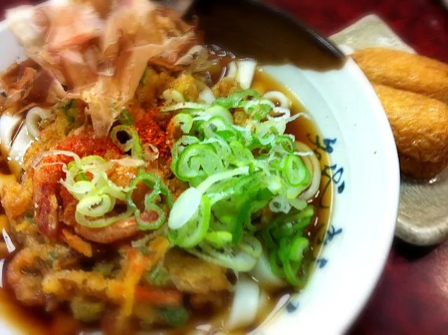 新幹線のホームにある住よしのきしめん♪|大谷商店さん