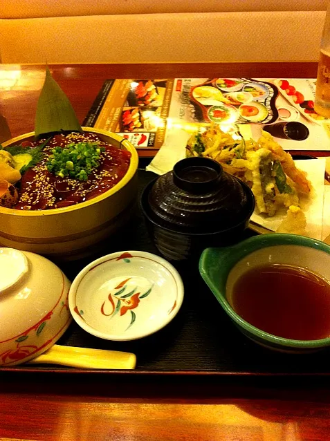 まぐろ漬け丼と季節の天麩羅定食|いだっちさん