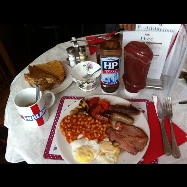 a full english brrakfast |simonさん