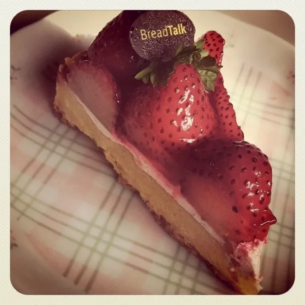 Strawberry Tart|MUImui Apikallayaさん