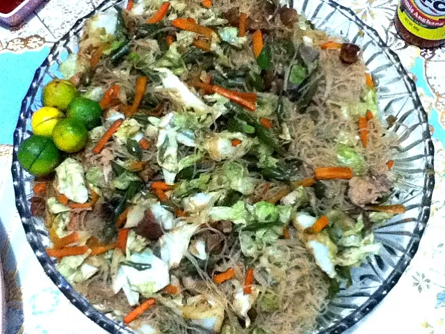 Snapdishの料理写真:Pinoy Pancit Bihon ala berto|don kevin lisingさん