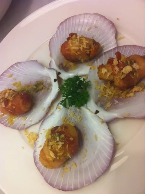 Baked shell with Garlic And Butter|MUImui Apikallayaさん