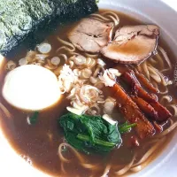 Snapdishの料理写真:夫自作のラーメン|oliveさん