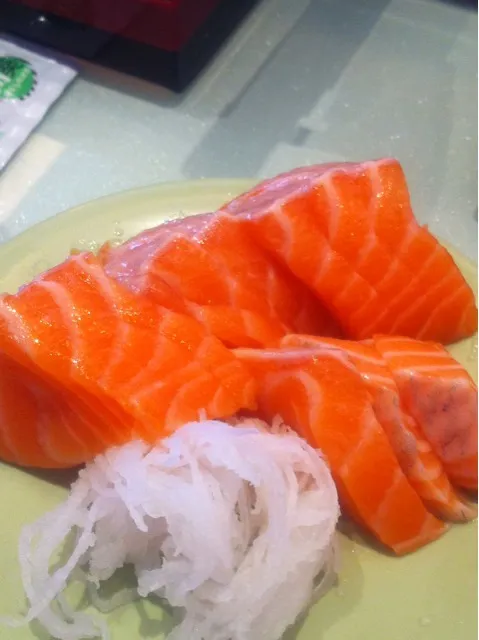 Salmon Sashimi|BTさん