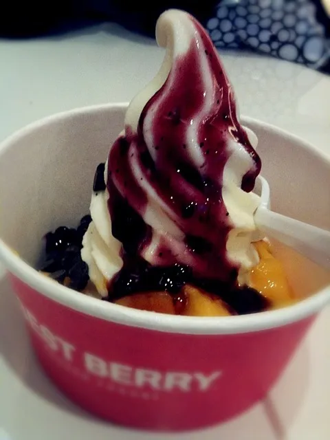 Best Berry yougurt|jessさん