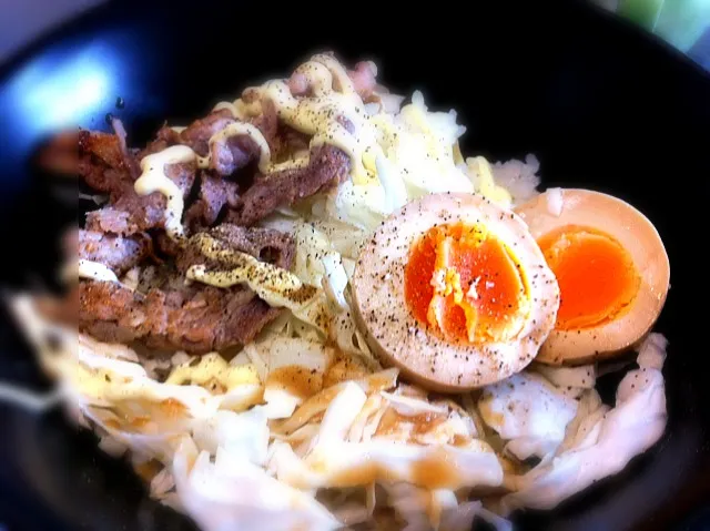 Snapdishの料理写真:手作り煮卵丼|Necomapさん