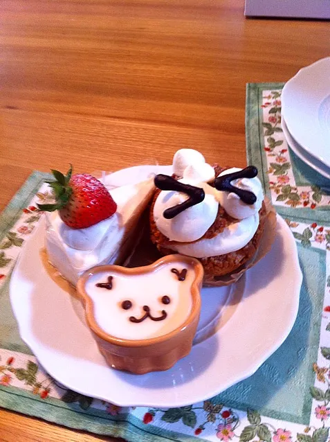 でも結局ケーキを頂いたので、おやつはケーキになりましたo(^▽^)o|shinohara yukiaさん