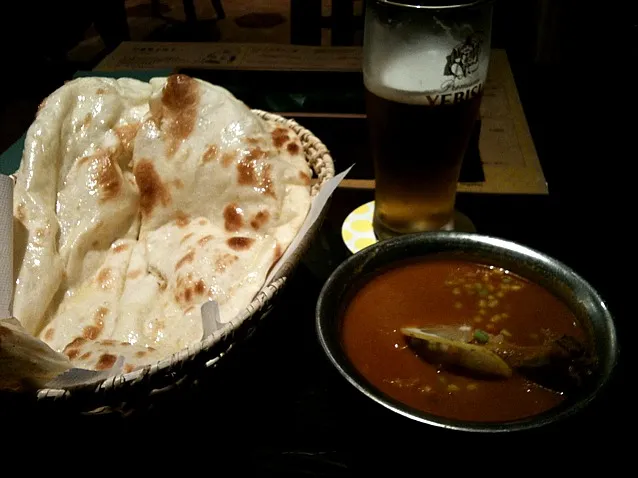 印度亭チキンカレーとビール|折重 武司さん