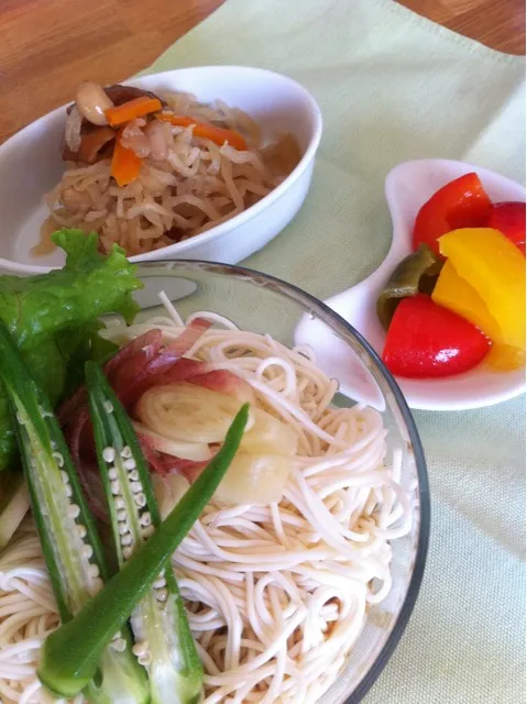 昼食 豆腐素麺、ピーマンマリネ、切干し大根の煮物|よ〜んさん