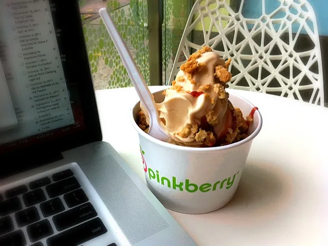 PB&J for lunch today, Pinkberry style :)|Ed Kurylukさん