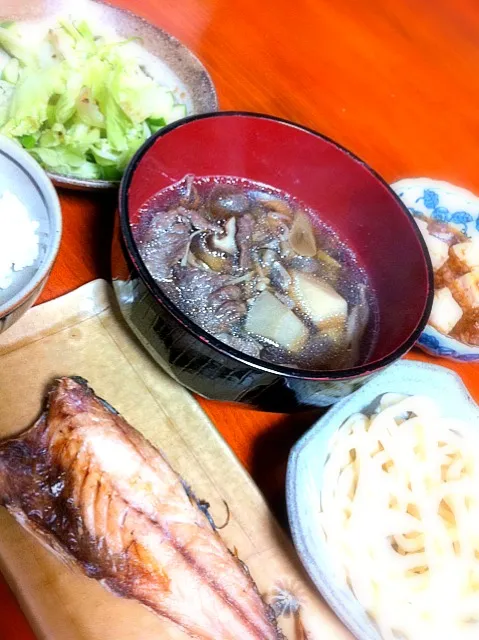 芋煮、サラダ、麻婆豆腐、アジ、うどん|kunikiさん