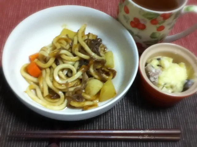 カレーうどんとミニグラタン|emiさん