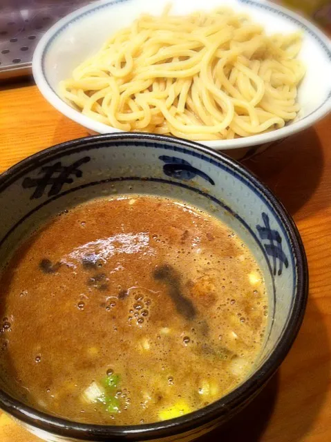 平日だと並んでるだけど、今日は並んでないな～ 「濃厚煮干しつけ麺」、美味し！！|Kazuさん