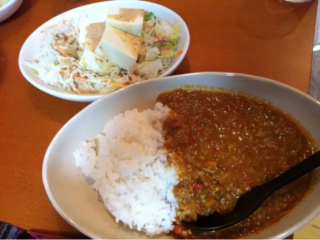 キーマカレー、豆腐サラダ|仲森尚子さん