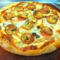 pizza d romania + pepperoni|Robbyさん