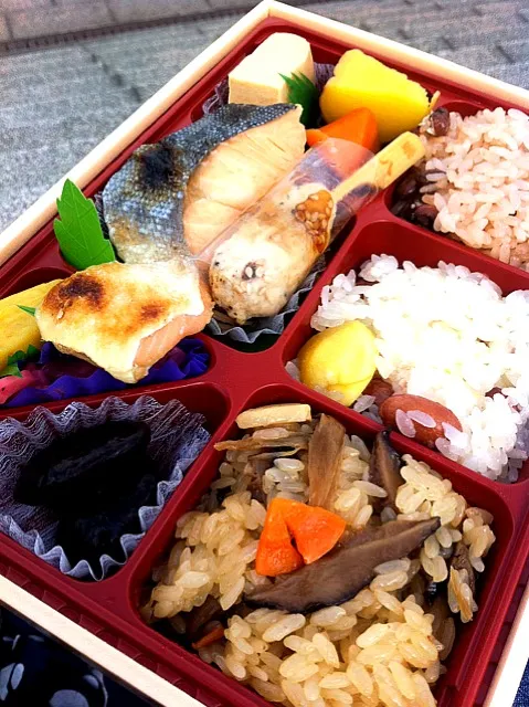 おこわ米八さんの 幕の内弁当|よ〜んさん