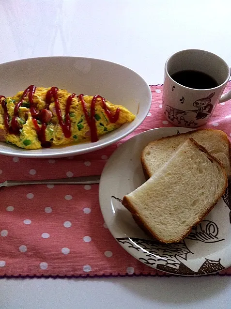 Snapdishの料理写真:ビックオムレツ♡息子と2人で♪|emiさん