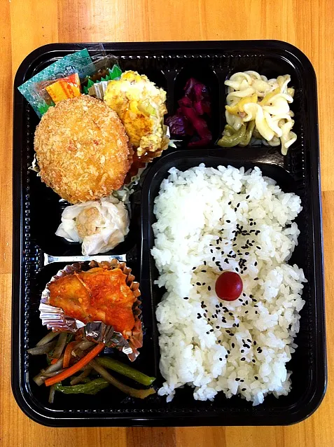 日替わり幕の内弁当|たんぽぽ娘さんさん