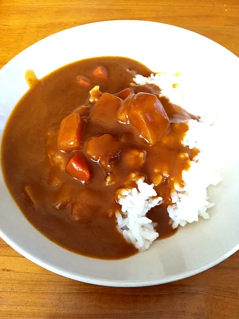 レトルトカレー甘口。♪( ´θ｀)ノ|おまめさん