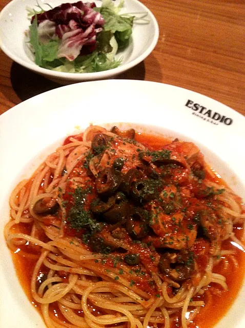 Snapdishの料理写真:Tuna, Olive, Caper Pasta Tomamo Sauce|AKKさん