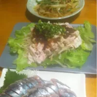 Snapdishの料理写真:ある日の晩御飯！さんまのお刺身。冷しゃぶサラダにチャプチェ|なぎささん