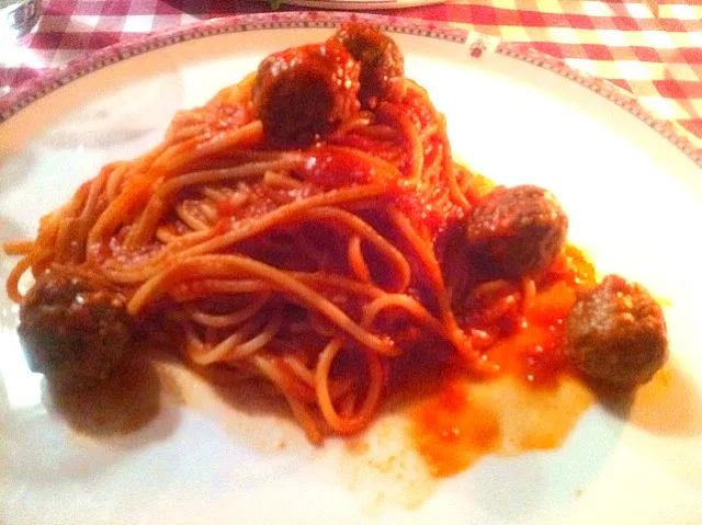 spaghetti with meat balls (roman speciality)|skyblueさん