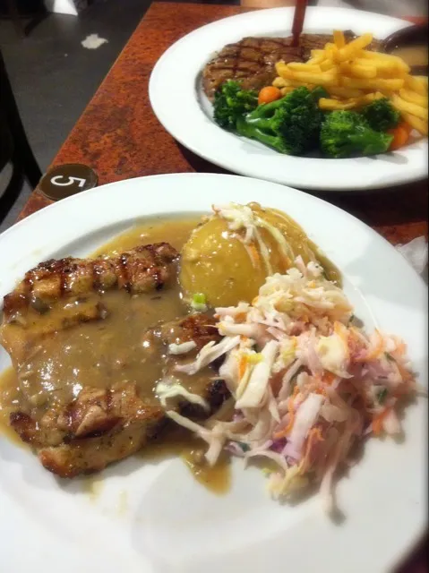 Snapdishの料理写真:chargrill chicken|christymさん