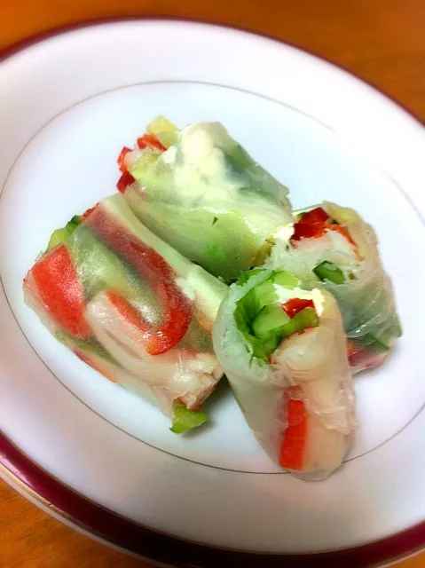 Homemade 春巻 (spring rolls) with crab, cream cheese & red pepper.|John Vsさん