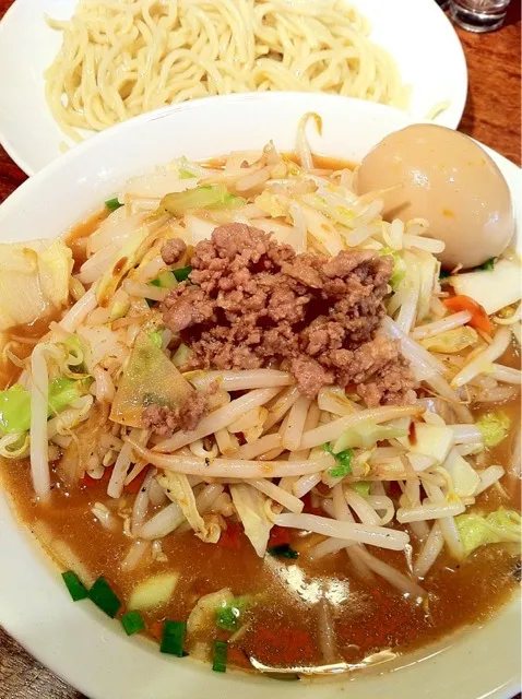 野菜つけ麺辛さなし（麺半分野菜多め）+味玉 #昼ごはん #昼飯  #ランチ #麺|Takashi H.さん