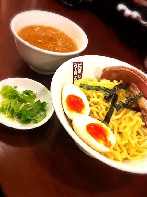 Snapdishの料理写真:玉五郎の特製つけ麺三つ葉柚子トッピングを飲むように完食|まつざわハモンさん