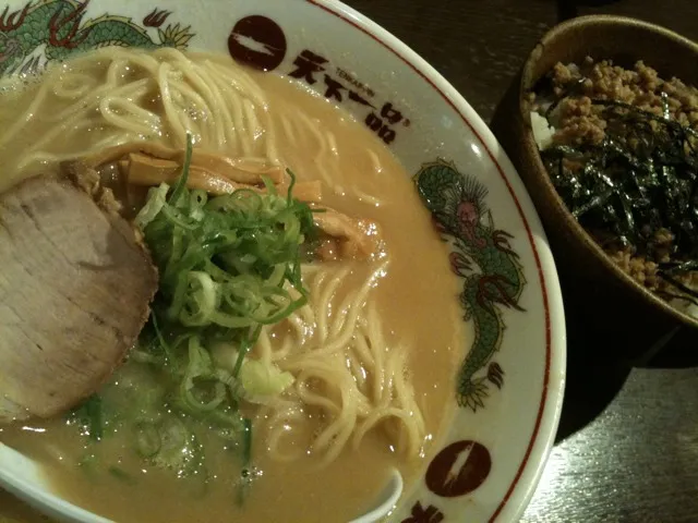 そぼろご飯定食 こってり|tecklさん