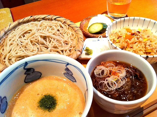 とろろつけそば炊き込みご飯。プラス牛スジ煮込み♥|のだきりさん