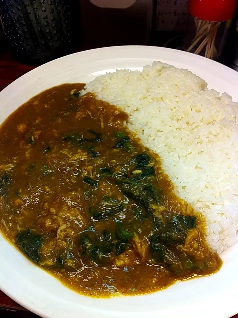 Snapdishの料理写真:ポパイチキン煮込みカレーアキバの聖地きたった！！|せきふみかさん