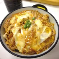 ダブルエッグとんかつ丼|さくらさん