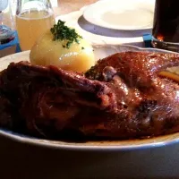 Snapdishの料理写真:Kirta Ente mit Knödel und Blaukraut|triniさん